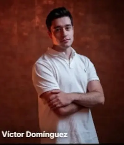 Víctor Domínguez – cofundador y líder de la formación en Racks Academy