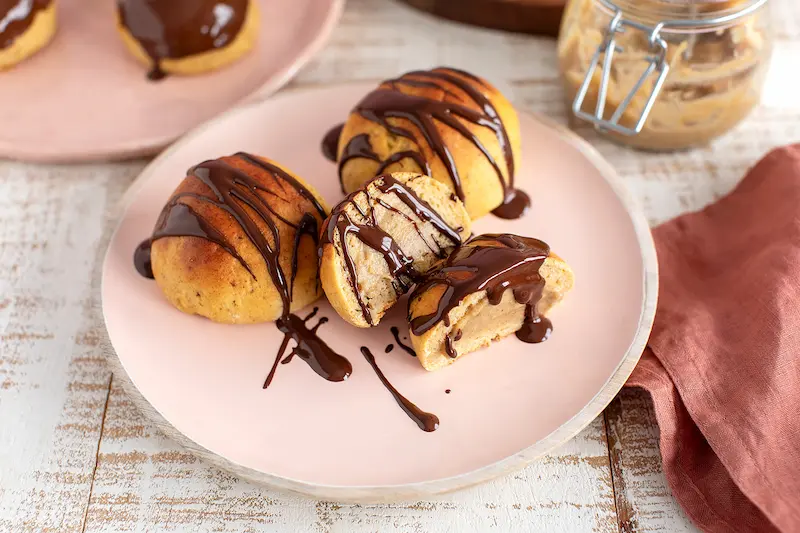 Suizos caseros con crema pastelera saludable, receta sin azúcar de Dulces Saludables de Lucía Gómez